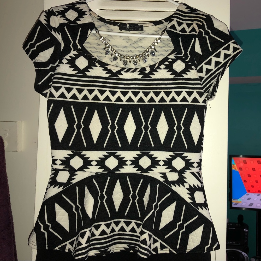 M-Black and White dress